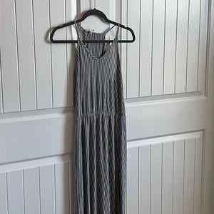 NWOT Olivia Rae Maxi Sun Dress